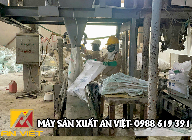 Cân đóng bao phân bón Supe Lân Lào Cai 6-8 tấn/giờ